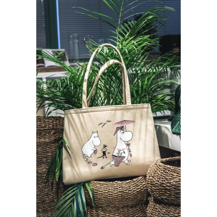 Muurla Moomin The Beach shopping bag setting-3.jpg